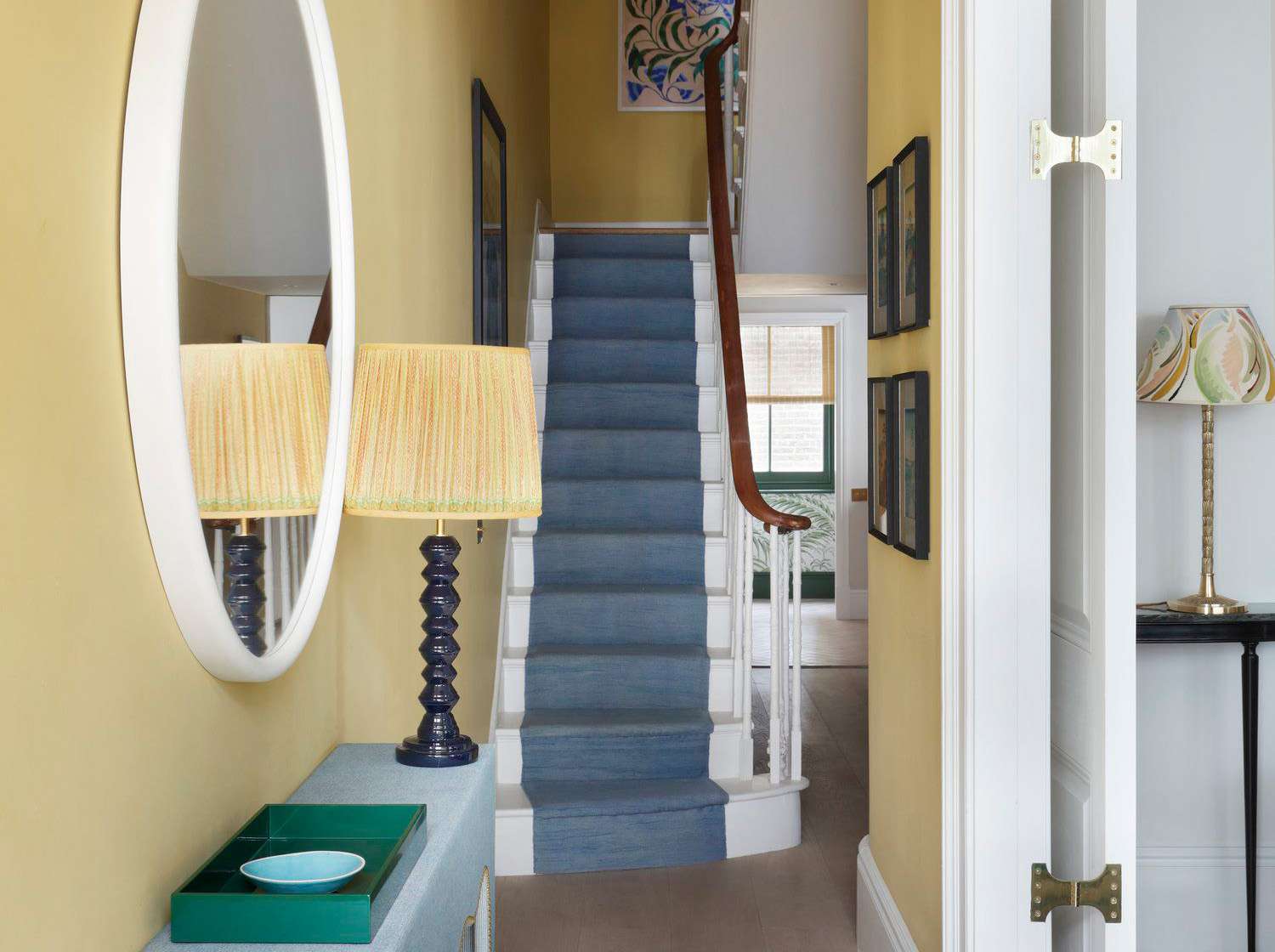 30 Narrow Hallway Ideas for Maximum Style and Function