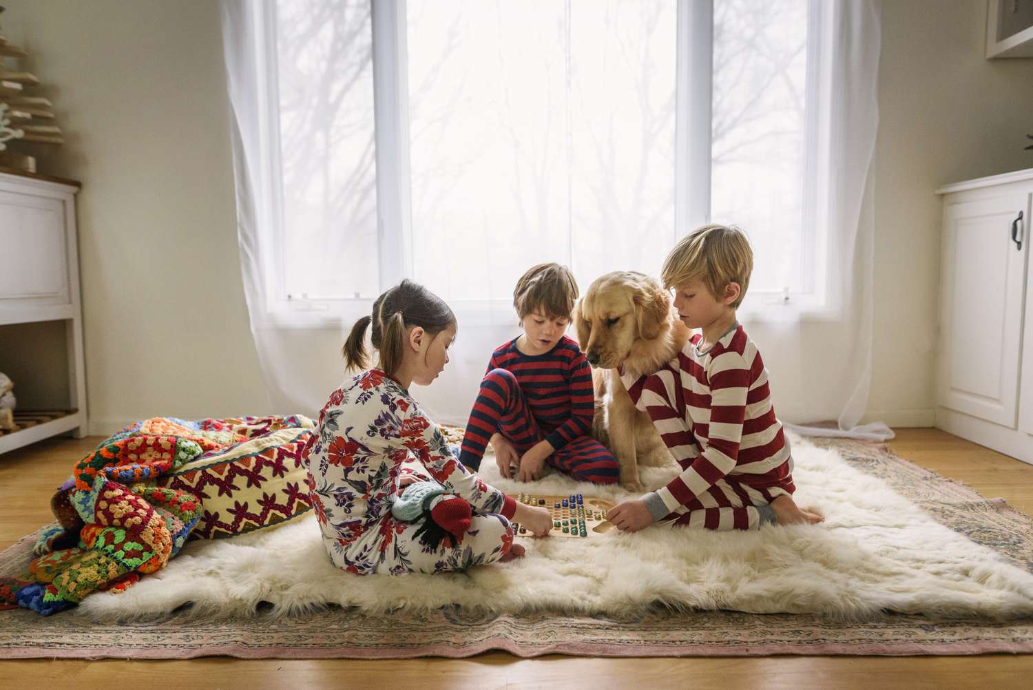 12 Games and Programs To Teach Kids About Money