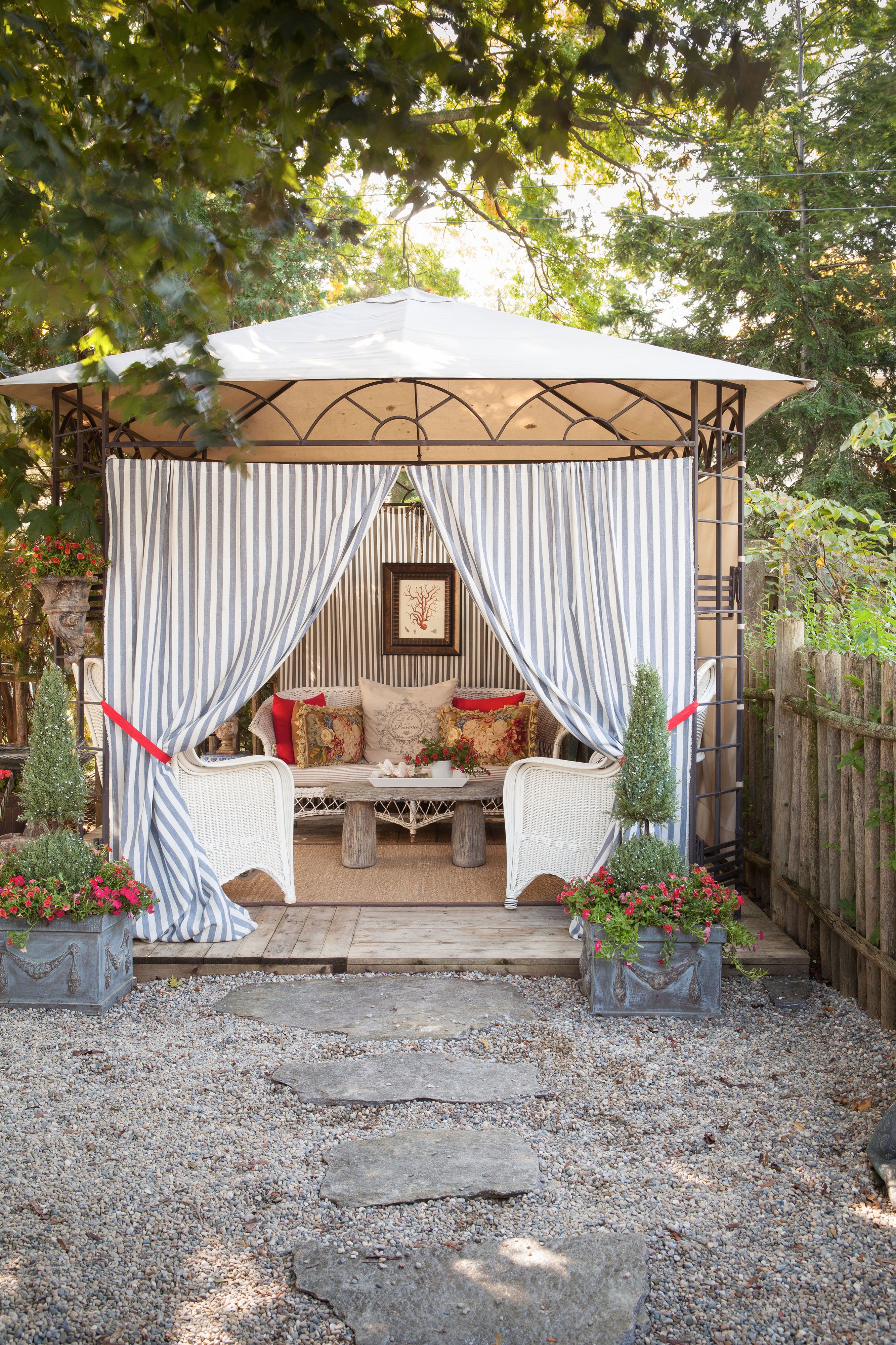 19 Patio Curtain Ideas