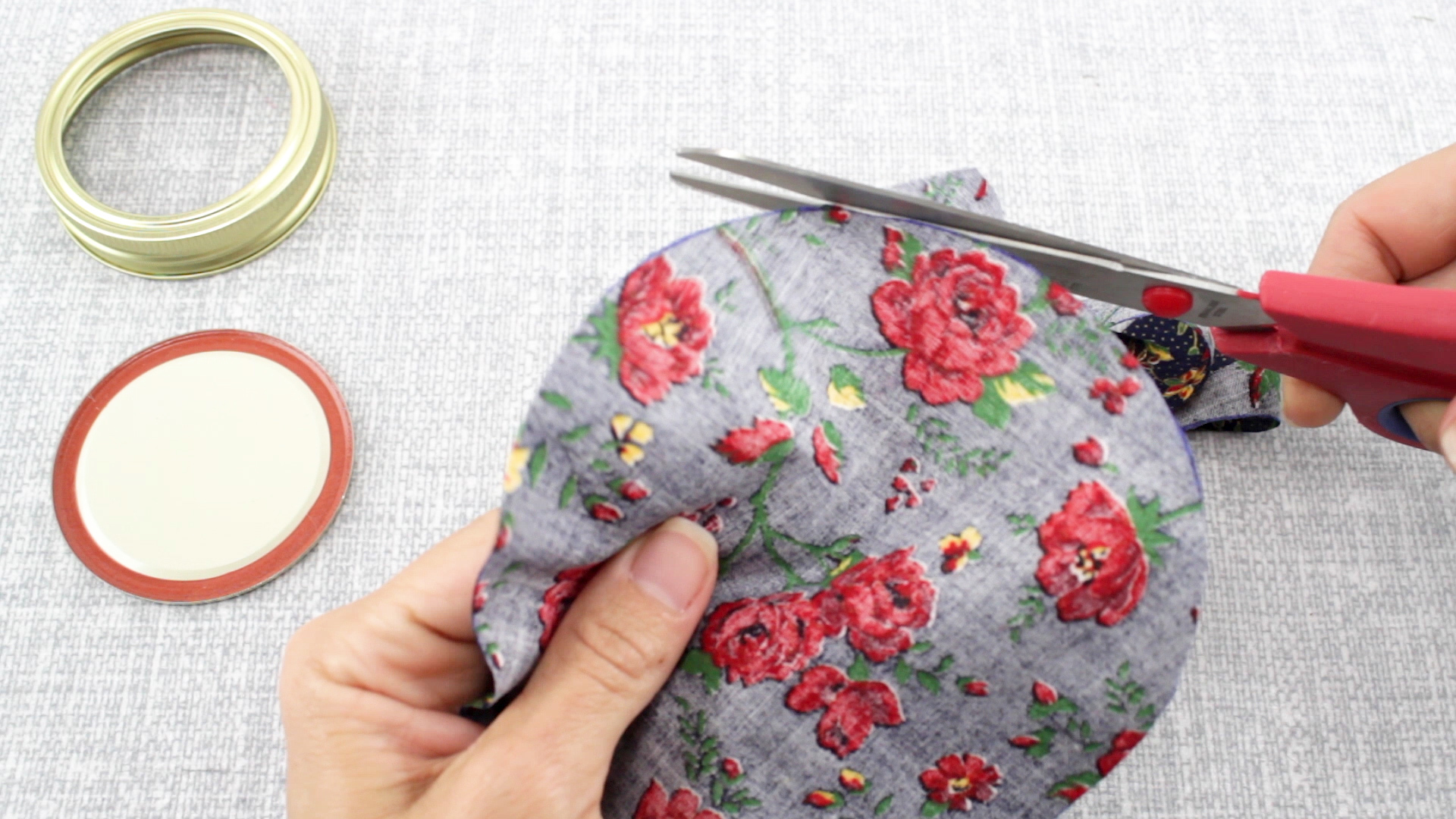 3 Ways to Make a Pincushion