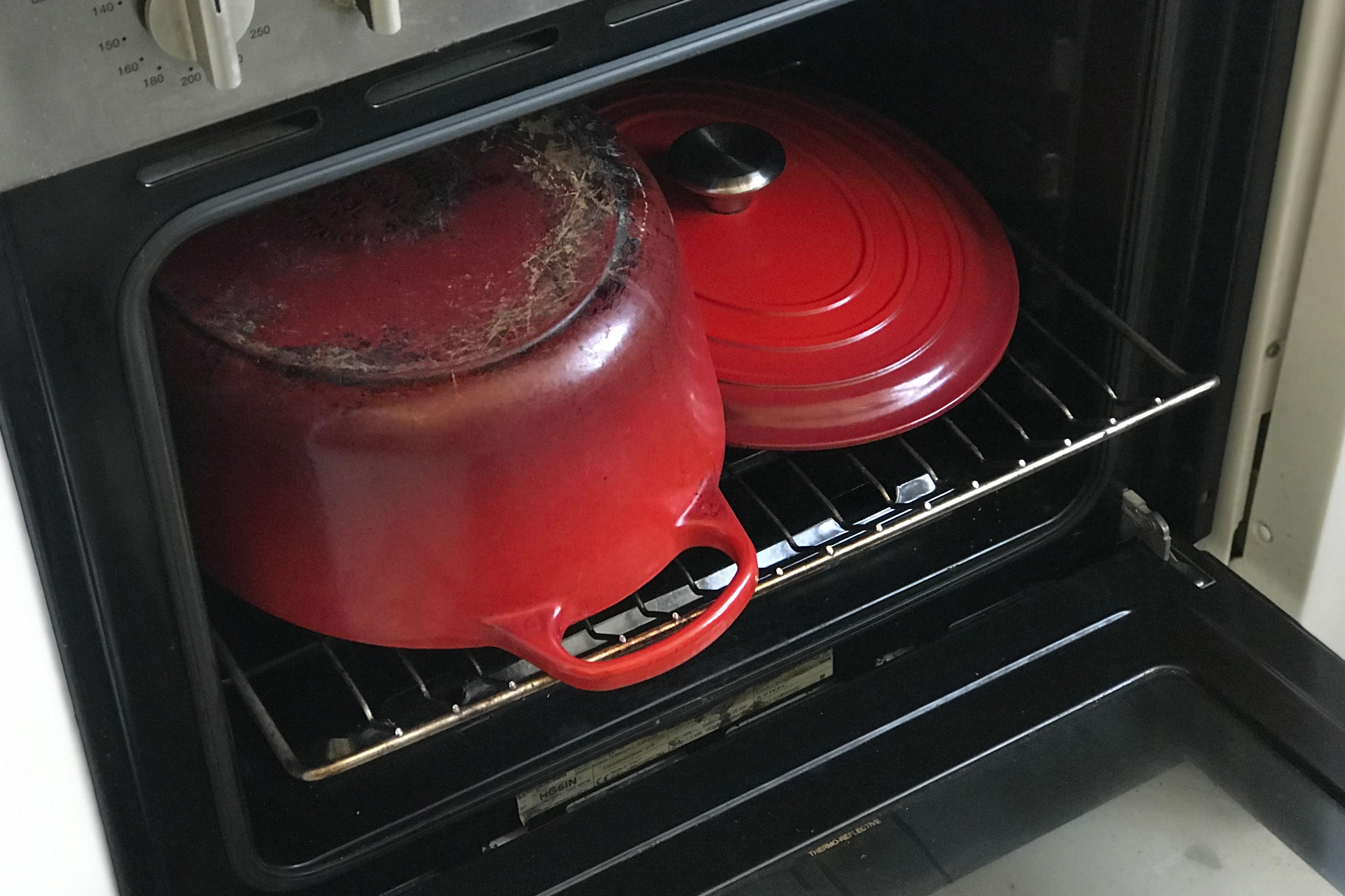 How to Season a Ceramic Dutch Oven: 11 Steps