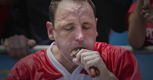 Top 10 Bizarre Ways To Make Money From Disgusting Habits