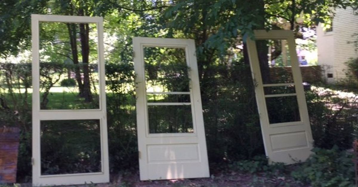 Turn Screen Doors into Backyard Privacy